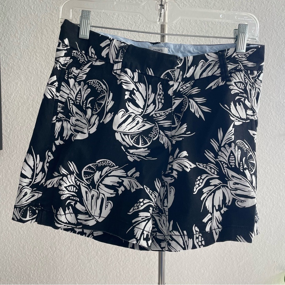 Women's Sz 4 Floral Black & White Cotton Caroline Shorts Cruise Summer Travel